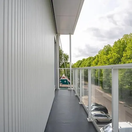 Perfect Location, Air-conditioning, Big Balcony, Private Parking! Apartment Parnu